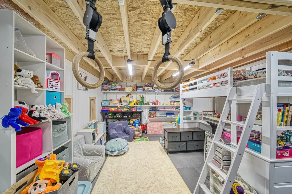 573 Mountain Road Newbury NH 03255