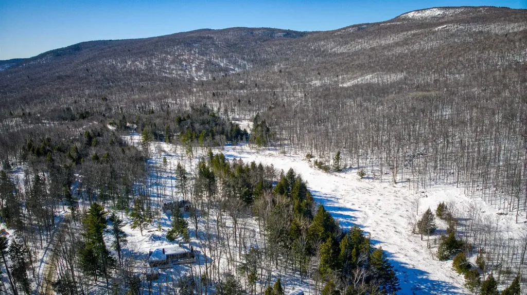 573 Mountain Road Newbury NH 03255