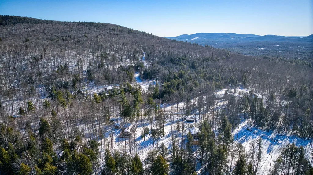 573 Mountain Road Newbury NH 03255