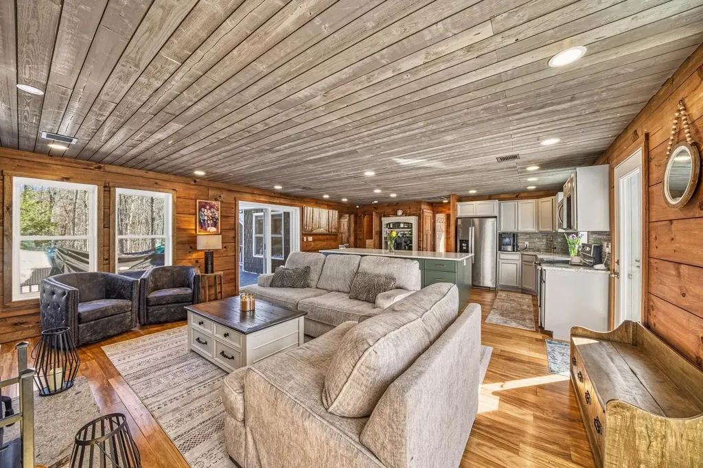 573 Mountain Road Newbury NH 03255