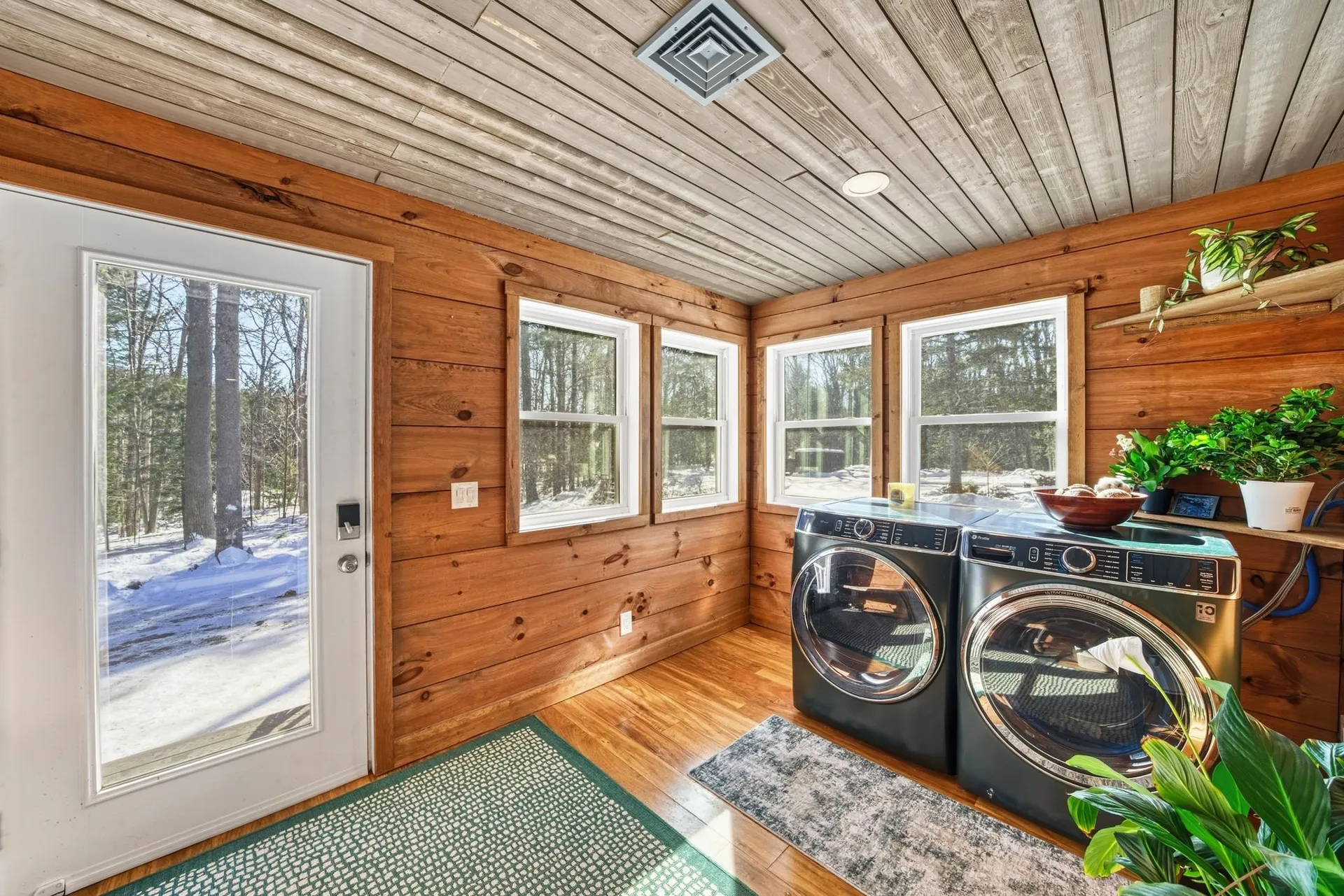 573 Mountain Road Newbury NH 03255