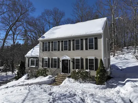 10 Jade Drive Danville NH 03819