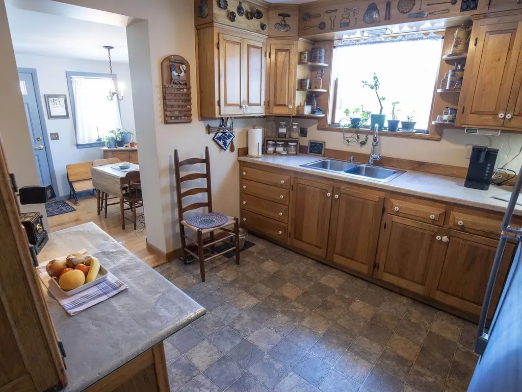 19 Roberts Street Montpelier VT 05602