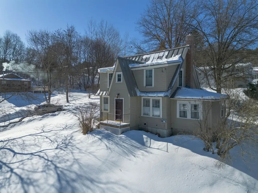 19 Roberts Street Montpelier VT 05602