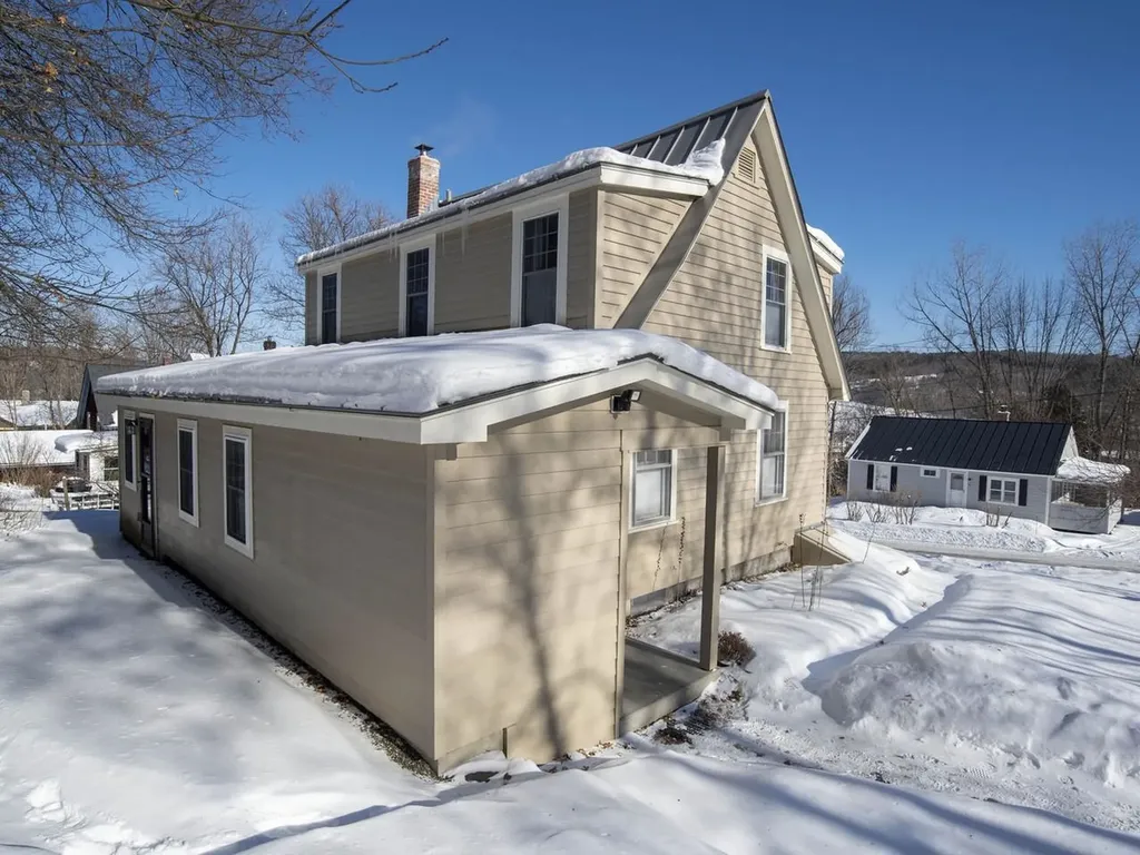 19 Roberts Street Montpelier VT 05602