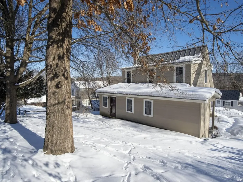 19 Roberts Street Montpelier VT 05602