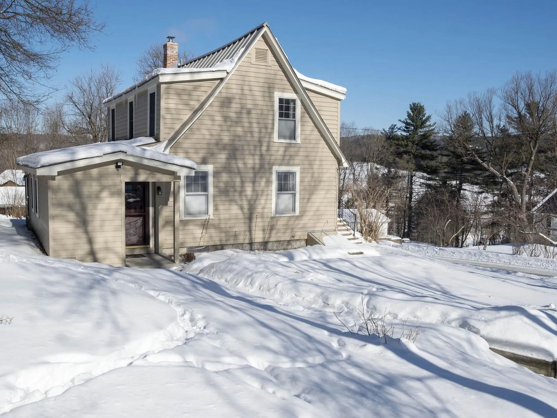 19 Roberts Street Montpelier VT 05602