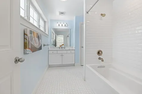 25 Rio Vista Lane Lebanon NH 03766