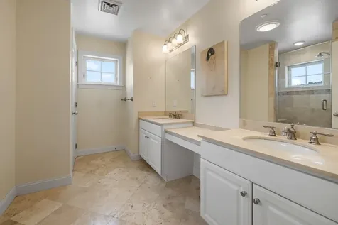 25 Rio Vista Lane Lebanon NH 03766