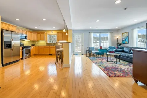 25 Rio Vista Lane Lebanon NH 03766