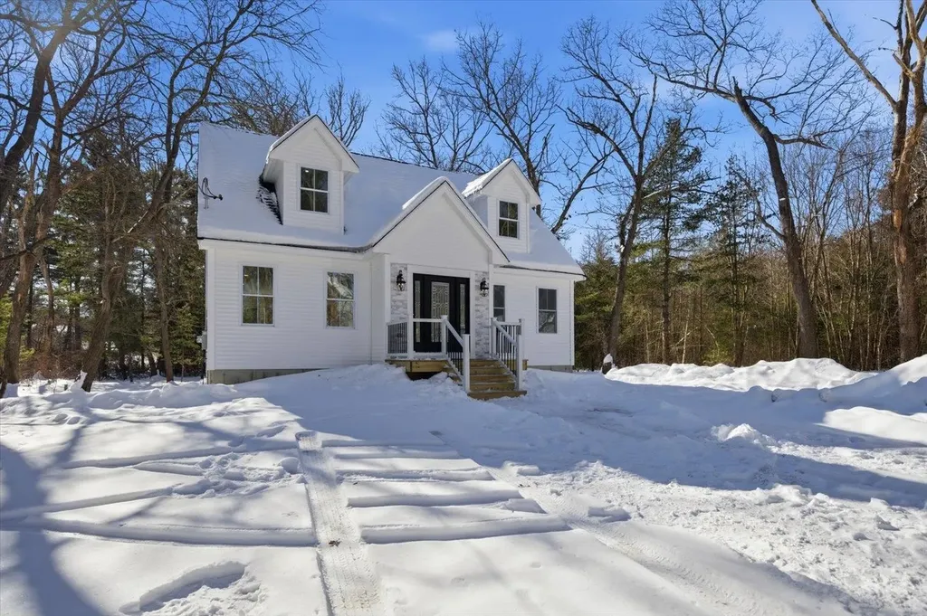 6 Janvrin Drive Seabrook NH 03874