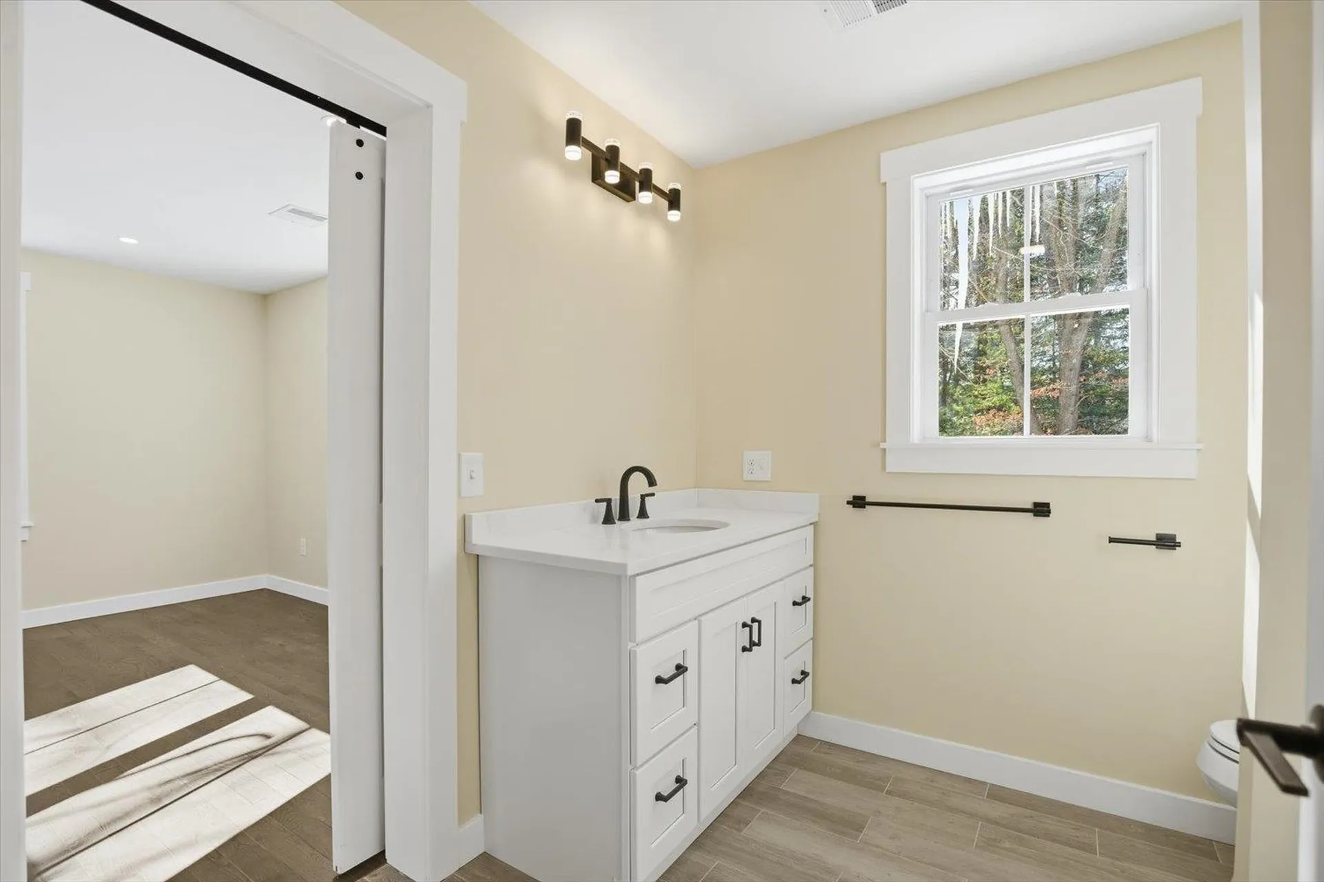 6 Janvrin Drive Seabrook NH 03874