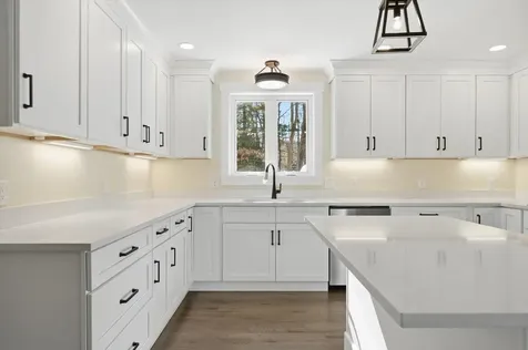 6 Janvrin Drive Seabrook NH 03874