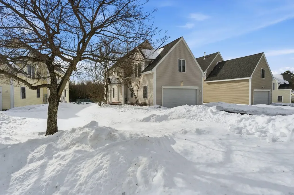 77 Barbara Lane Hudson NH 03051