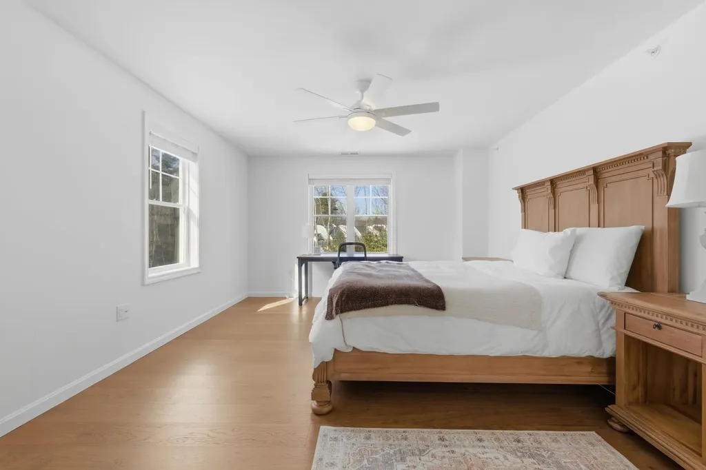 25 Forestedge Way Manchester NH 03102