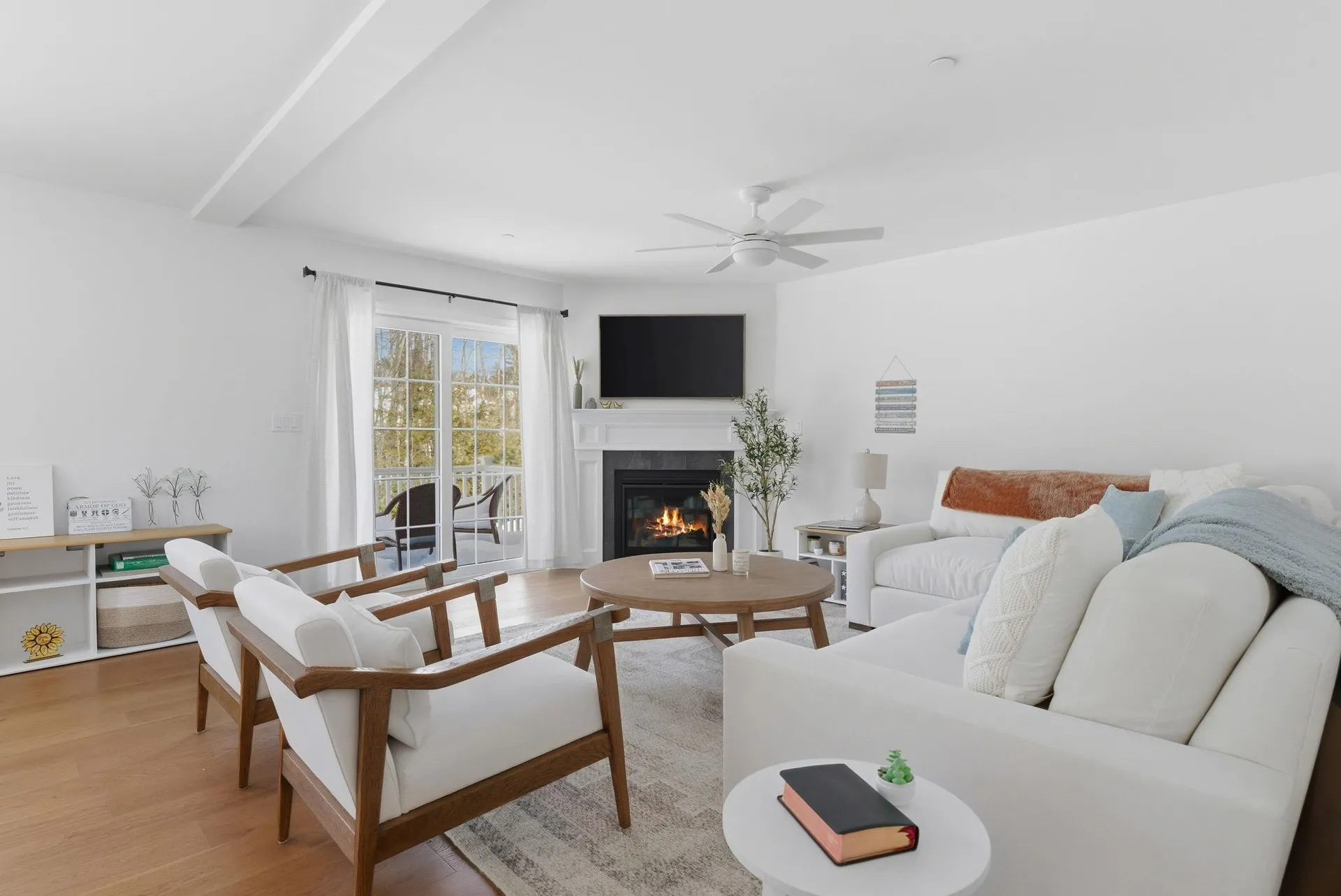 25 Forestedge Way Manchester NH 03102