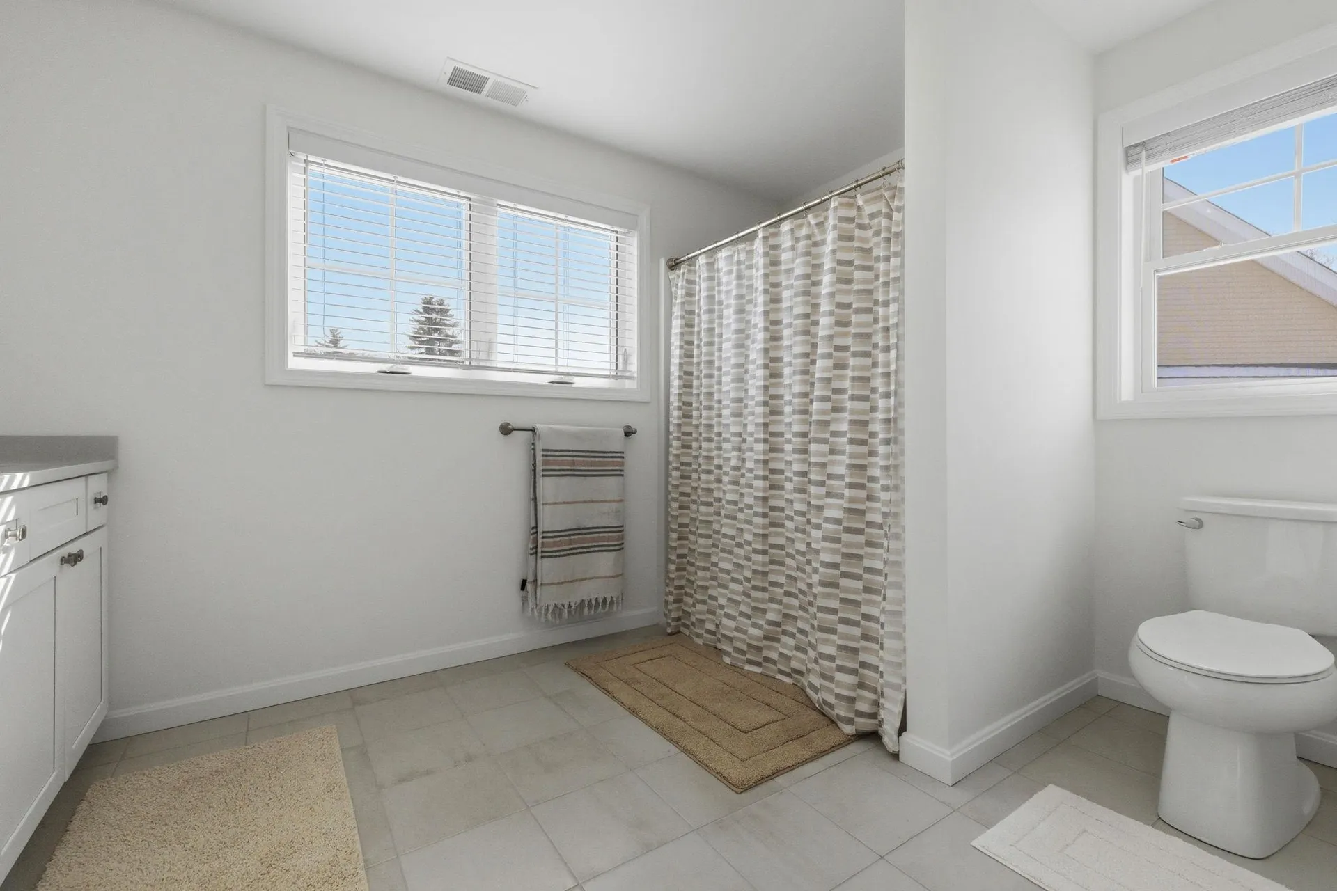 25 Forestedge Way Manchester NH 03102