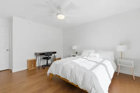 25 Forestedge Way Manchester NH 03102