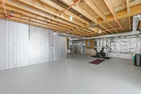 25 Forestedge Way Manchester NH 03102