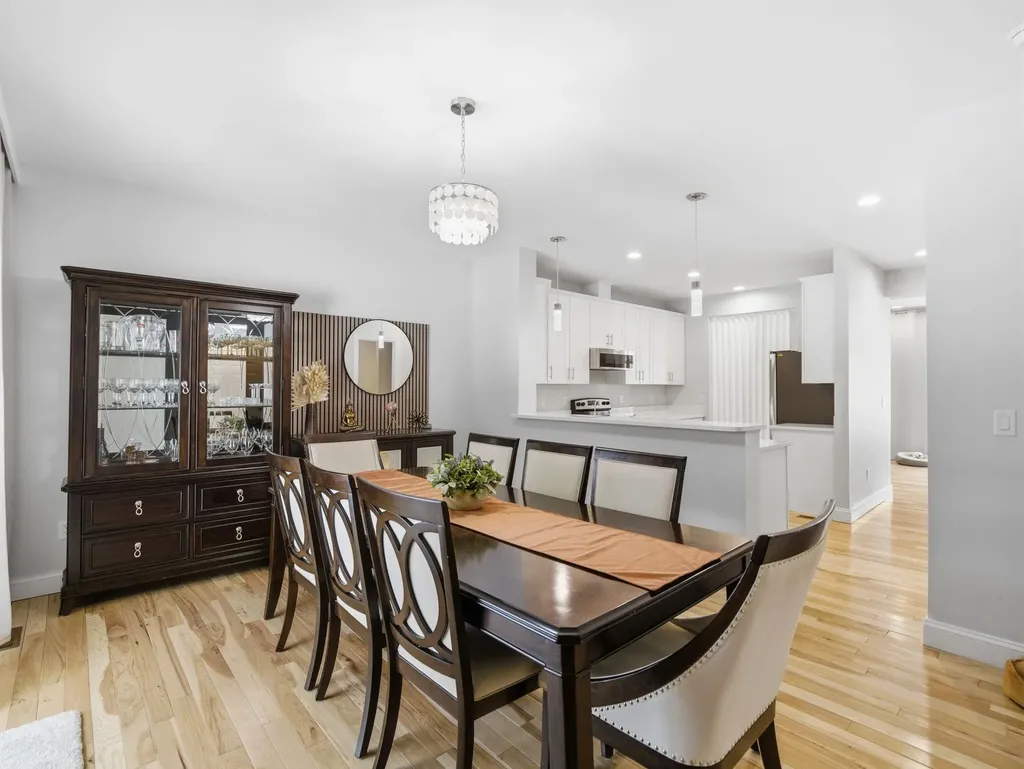 6 Wilshire Lane Pelham NH 03076