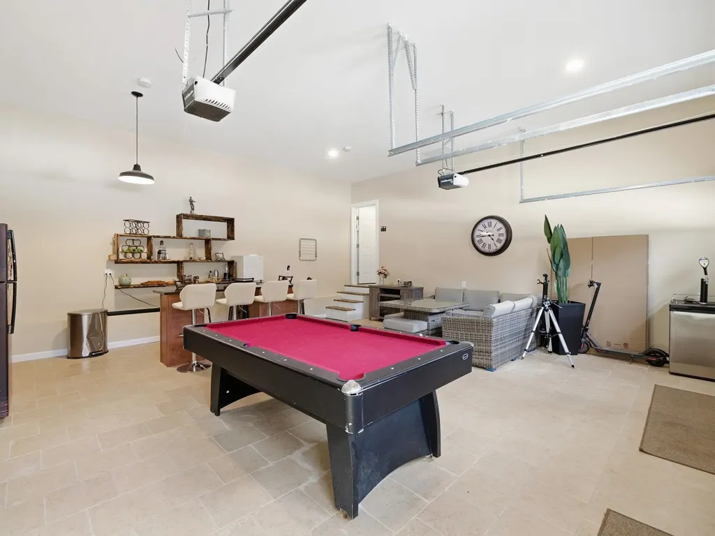 6 Wilshire Lane Pelham NH 03076