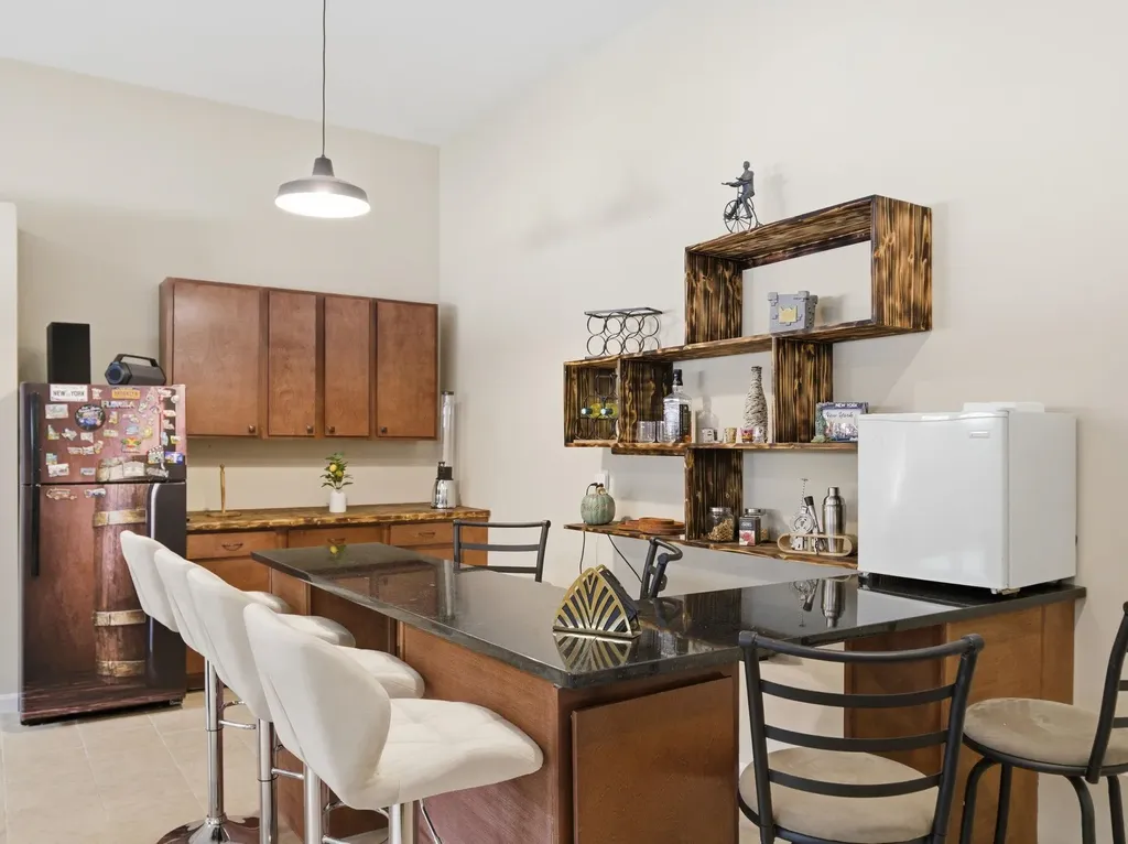 6 Wilshire Lane Pelham NH 03076