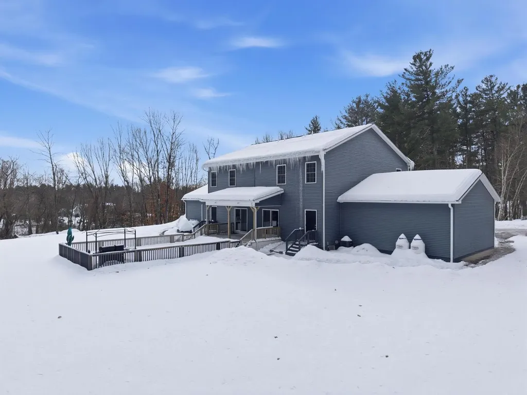 6 Wilshire Lane Pelham NH 03076