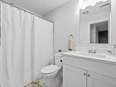 6 Wilshire Lane Pelham NH 03076