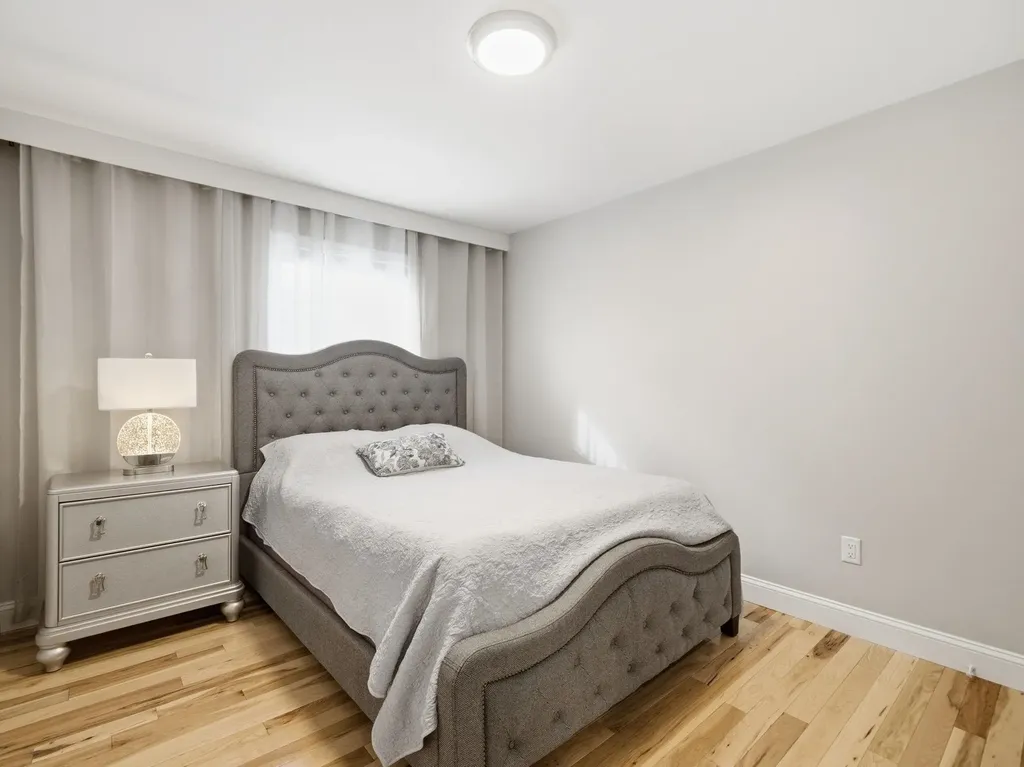 4 Wilshire Lane Pelham NH 03076