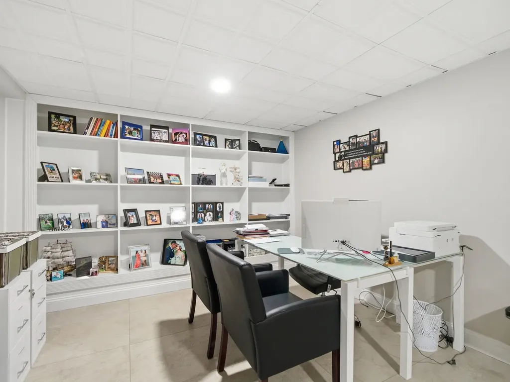 4 Wilshire Lane Pelham NH 03076