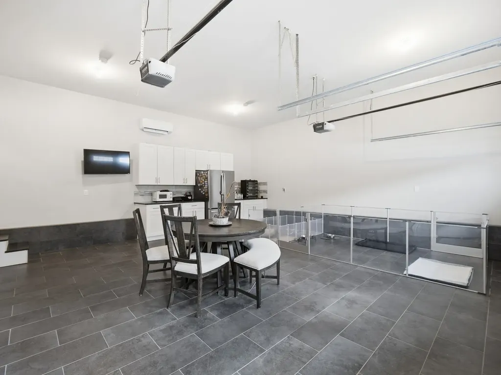 4 Wilshire Lane Pelham NH 03076