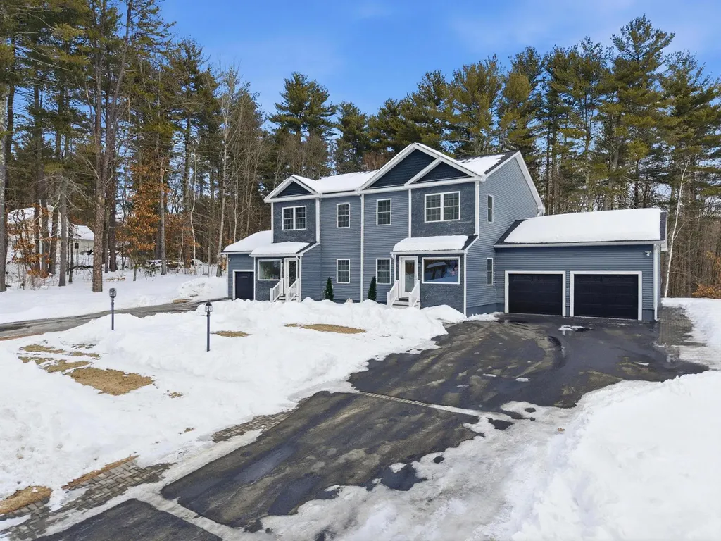 4 Wilshire Lane Pelham NH 03076