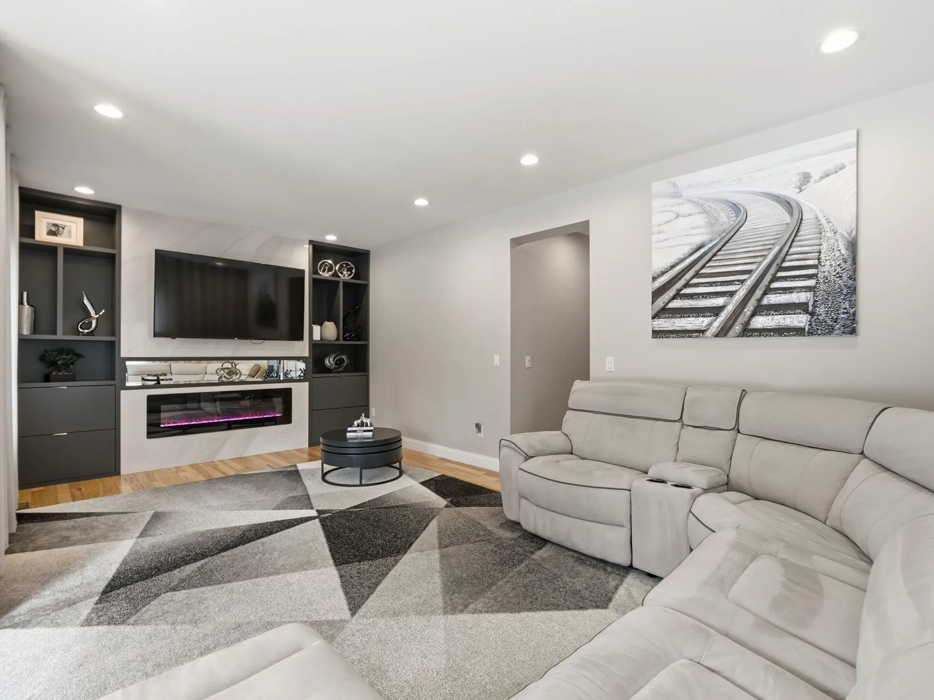 4 Wilshire Lane Pelham NH 03076