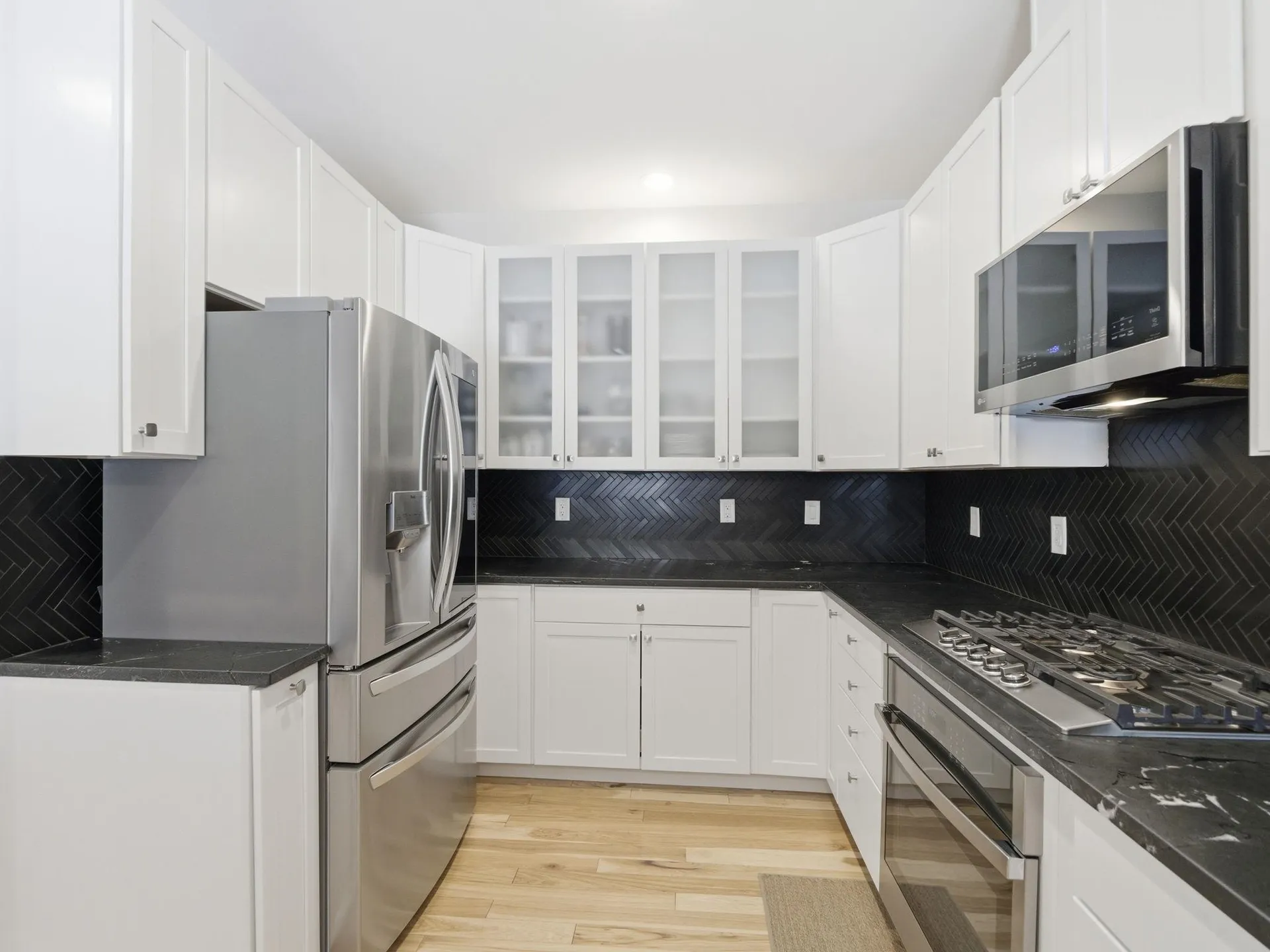 4 Wilshire Lane Pelham NH 03076