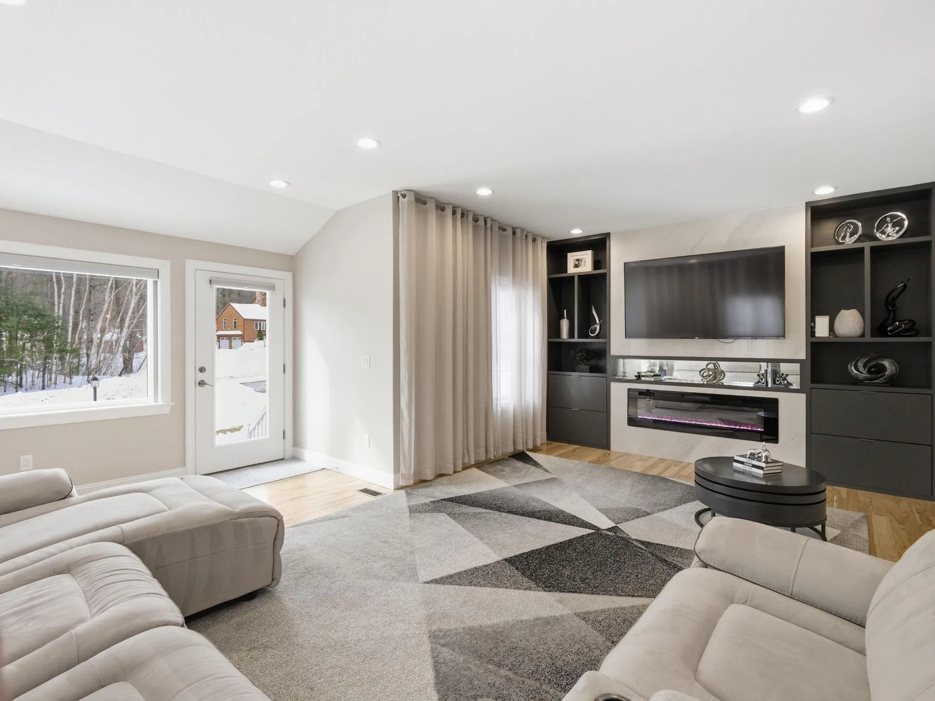 4 Wilshire Lane Pelham NH 03076