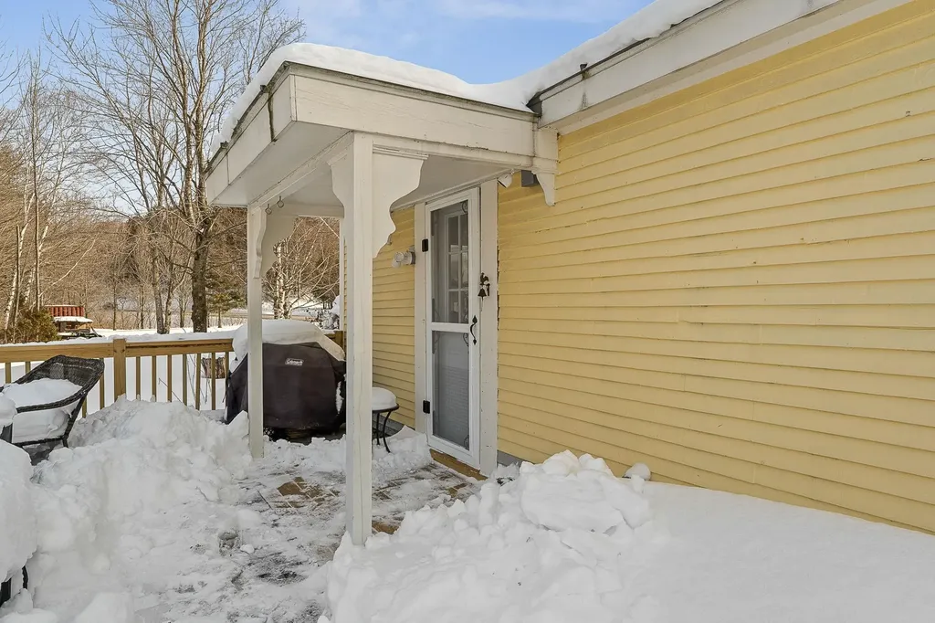 9741 Vt Route 15 Cambridge VT 04564