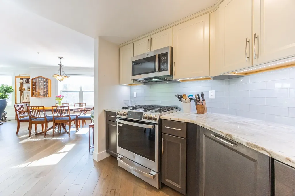 2075 Lafayette Road Portsmouth NH 03801