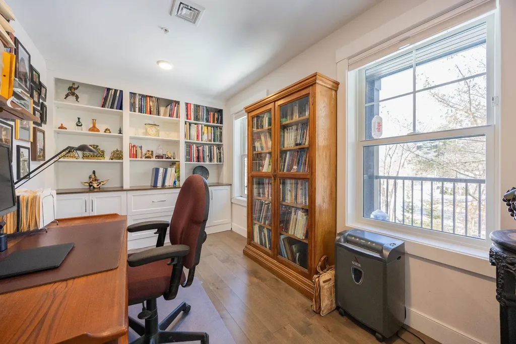 2075 Lafayette Road Portsmouth NH 03801