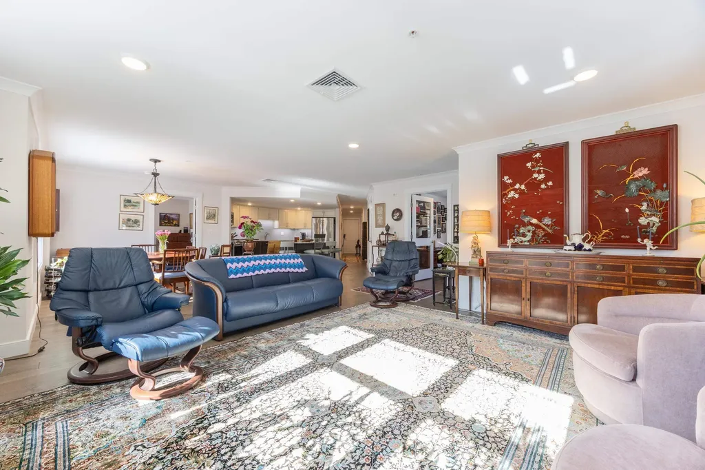 2075 Lafayette Road Portsmouth NH 03801