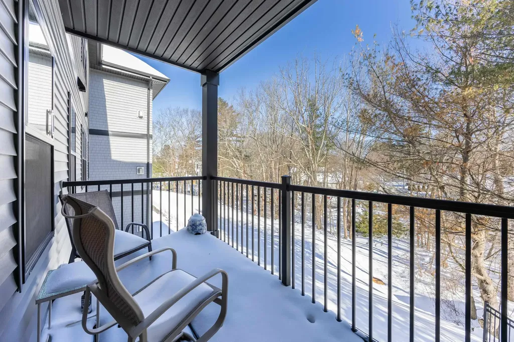 2075 Lafayette Road Portsmouth NH 03801