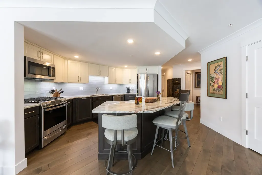 2075 Lafayette Road Portsmouth NH 03801