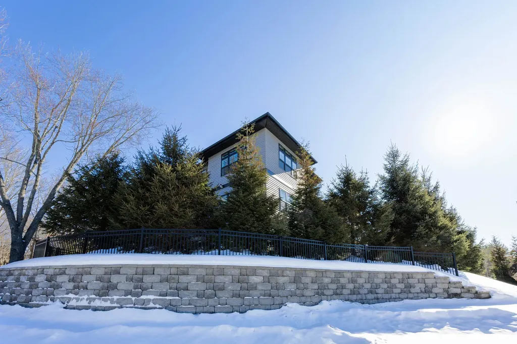 2075 Lafayette Road Portsmouth NH 03801