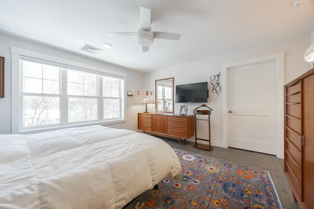 2075 Lafayette Road Portsmouth NH 03801