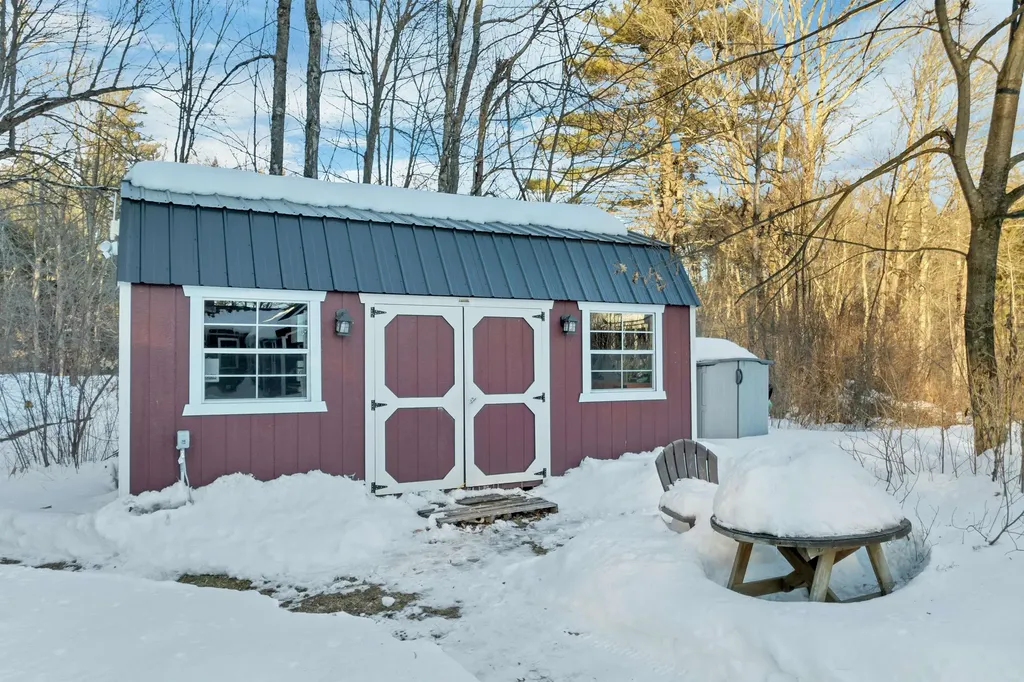 215 Spring Road Peterborough NH 03458