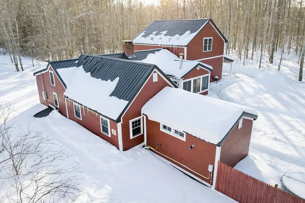 215 Spring Road Peterborough NH 03458