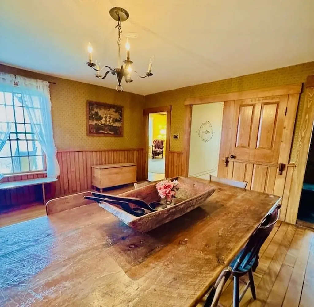 762A Mclaren Hill Road Barnet VT 05821