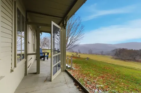 762A Mclaren Hill Road Barnet VT 05821