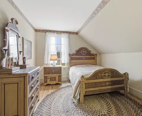 762A Mclaren Hill Road Barnet VT 05821