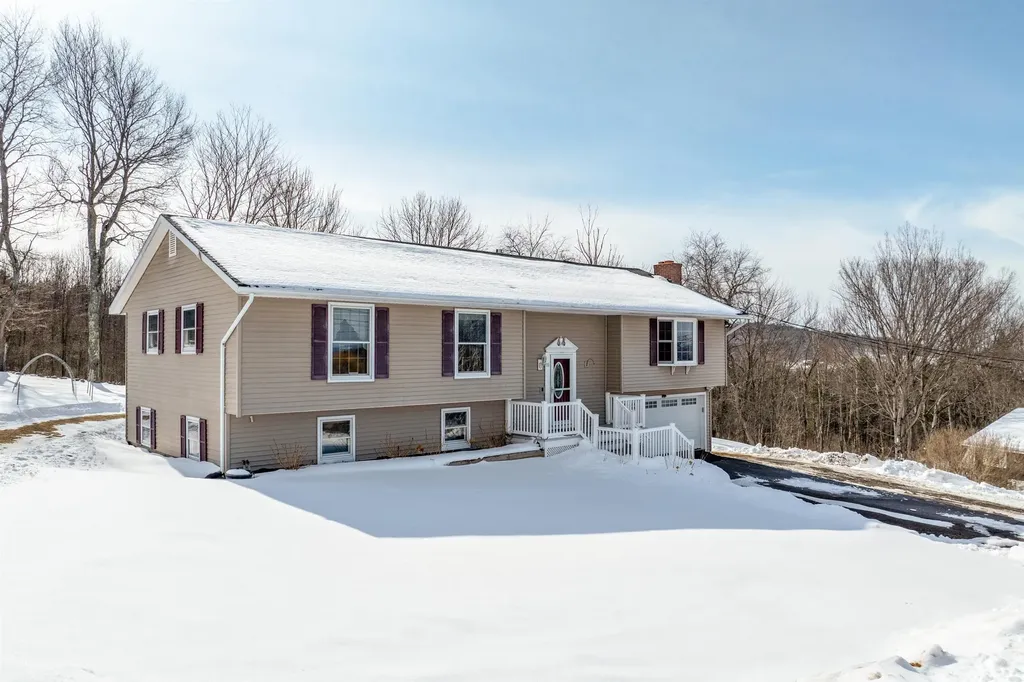 55 High View Circle Gilford NH 03249