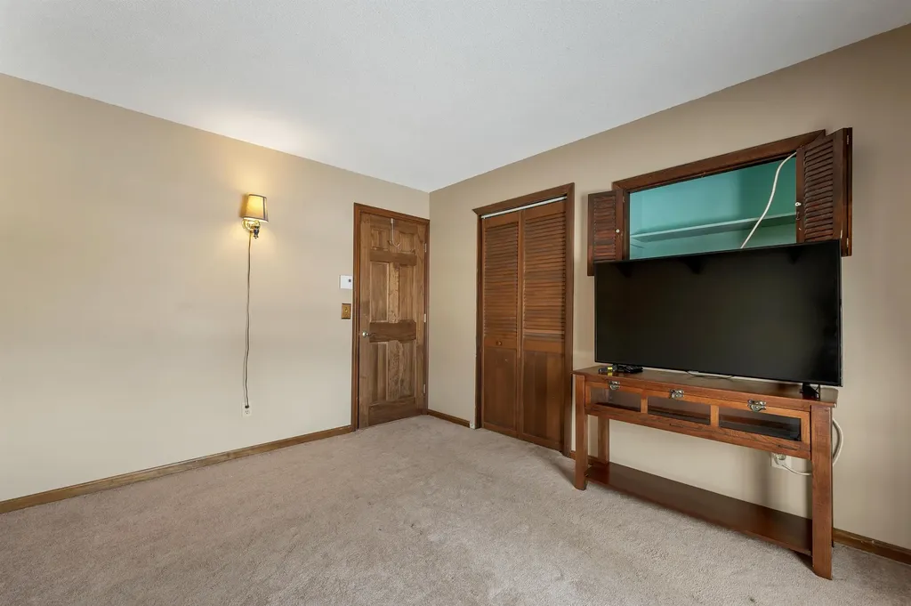 55 High View Circle Gilford NH 03249